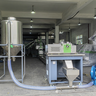 Ligne de réutilisation en plastique adaptée aux besoins du client refroidissement de machine de granulatoire de PE de pp par l'eau deux étapes