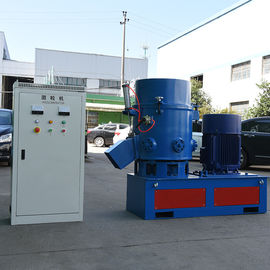 Le moteur en plastique matériel mou de machine d'Agglomerator 55-75 kilowatts a produit 200kg/H